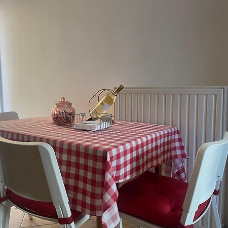 Cozy & Quiet City Apartment ตริกาลา ภายนอก รูปภาพ
